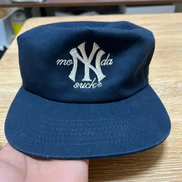 Mondaysuck NYC Hat - Navy 레어 컬러