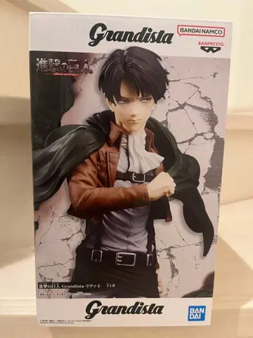 진격의 거인 리바이 피규어