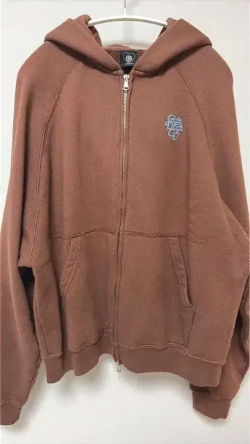 GIRLS DON'T CRY ZIP SWEAT HOODIE BROWN