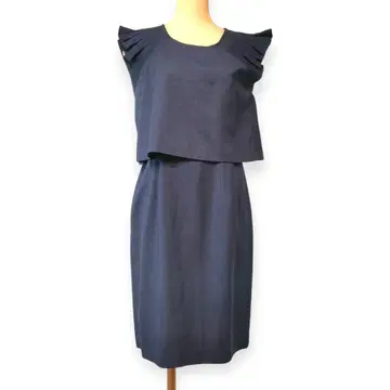 네이비 프릴 소매 드레스