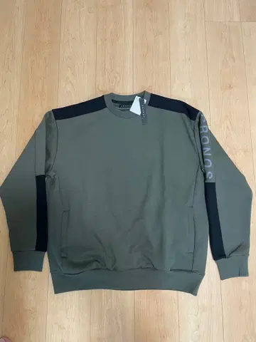 [택 포함 새상품] CRONOS 올리브 그린 트레이닝복