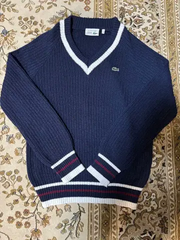 [ 새상품급 ] Lacoste 네이비 V넥 스웨터 사이즈 XL