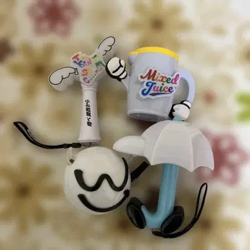 WEST. 응원봉 각종