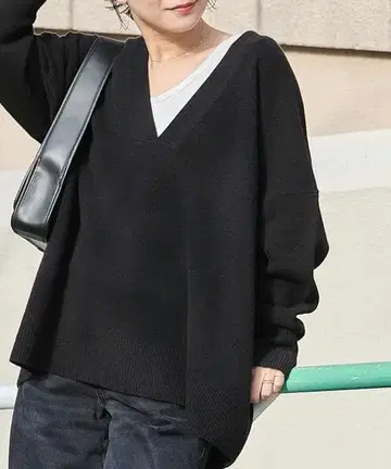 저널 스탠다드 AQUA 캐시미어 울 V넥 튜닉