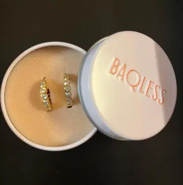 BAQLESS Embrace Luminous 골드 귀걸이