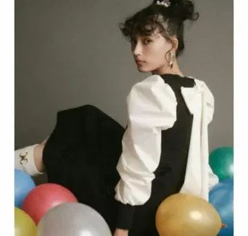 셀포드 빅 리본 플레어 원피스