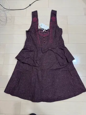 엑시즈팜 트위드 페플럼 재킷 원피스 와인 레드