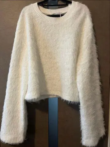 ZARA 화이트 샤기 니트 L