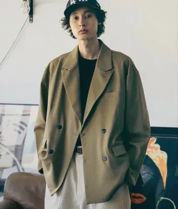 Bleme 베이지 더블 테일러드 자켓