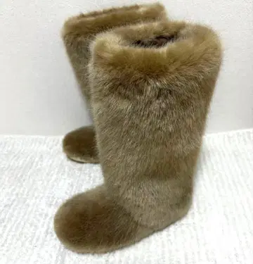 미사용급 ZARA 22cm 브라운 퍼 롱 부츠 스키 컬렉션