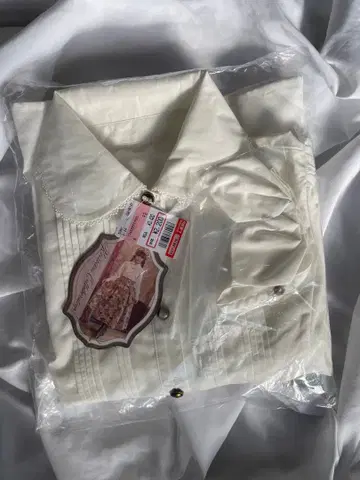 쿠루미 시마무라 클라로리 블라우스 화이트 S 사이즈