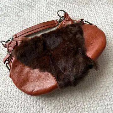 퍼 달린 2way 백 브라운