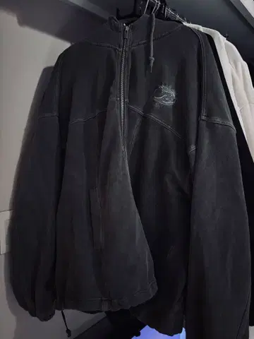 계속 한밤중이면 좋을 텐데 음양 Vintage Zipup Hoodie L