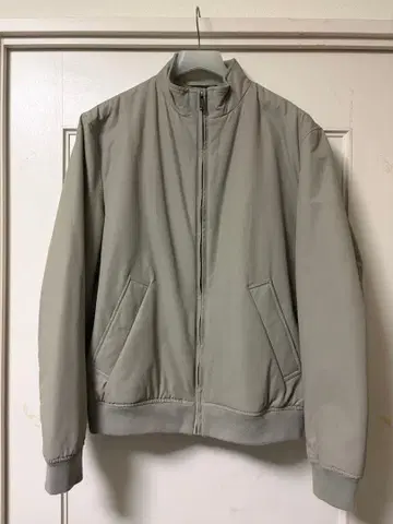 ZARA MA-1 자켓 M 사이즈