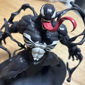 베놈 피규어 MARVEL COMICS Luminasta