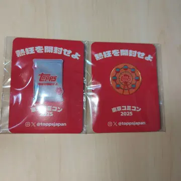 Topps 도쿄 코믹콘 2025 핀 배지