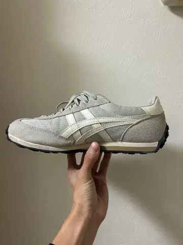 오니츠카타이거 edr78 그레이