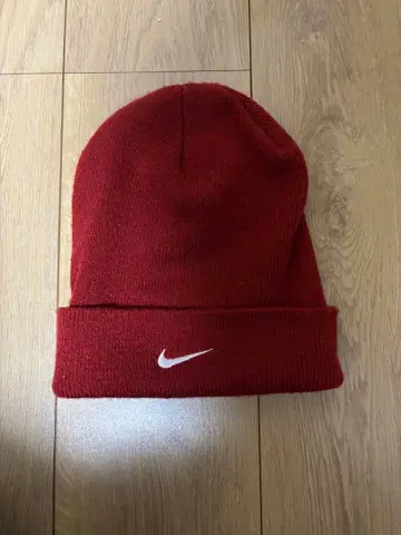 나이키 빨간색 니트 모자