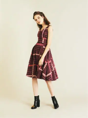 릴리 브라운 바비 콜라보 원피스 핑크