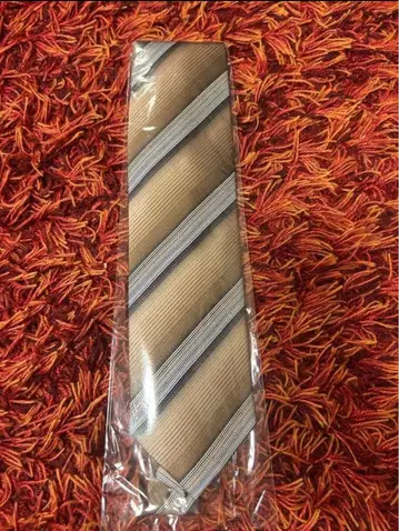 폴스미스 베이지 스트라이프 넥타이 미개봉