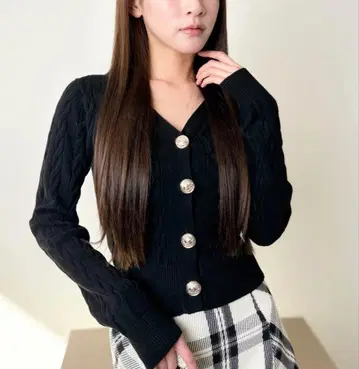 립서비스 택 포함 새상품 케이블 니트 버튼 가디건 블랙