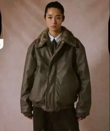 CAMPHOR WOOD 리버서블 플라이트 재킷