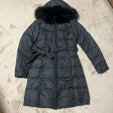 후드 부착 블랙 다운 코트 블랙