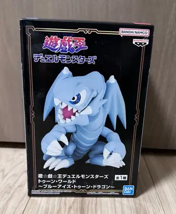 유희왕 듀얼몬스터즈 피규어 블루아이즈 투스 드래곤