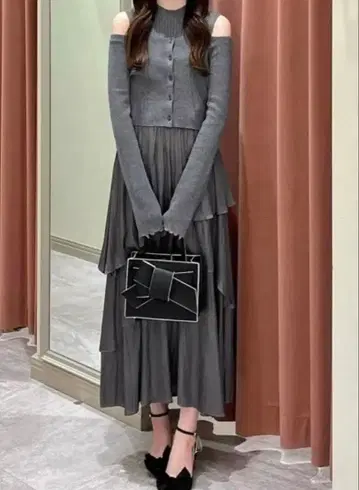 FRAY I.D 비대칭 캉캉 스커트 콤비 니트 원피스 세트