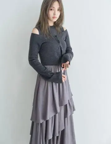 FRAY I.D 비대칭 캉캉 스커트 콤비 니트 원피스 세트