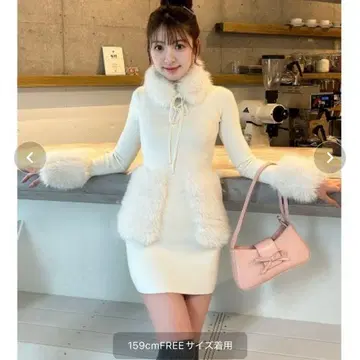 darich 볼륨 퍼 니트 미니 원피스 화이트