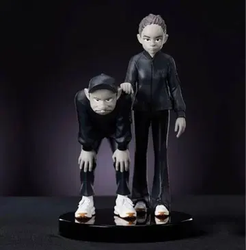 hanai yusuke 하나이 유스케 nike sacai 피규어 kyne