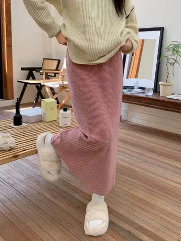 코듀로이 핑크 타이트 스커트