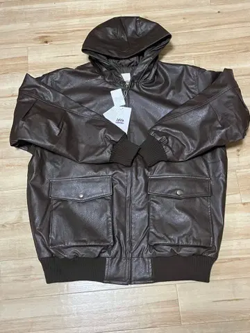 [ 자바 콜라보 ] 인조 가죽 후디 블루종 브라운