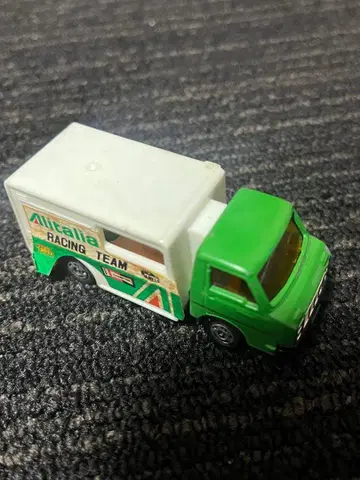 토미카 이스즈 엘프 FF 마이팩 워크스루밴