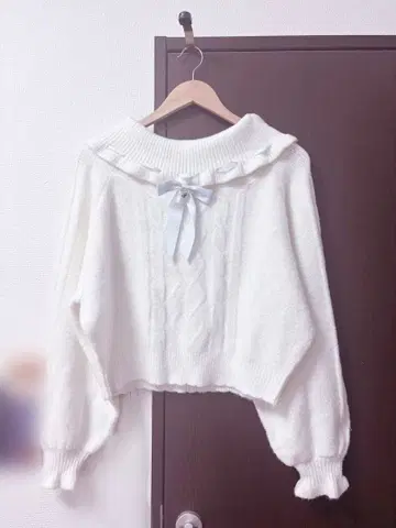 Amavel 리본 니트 상의