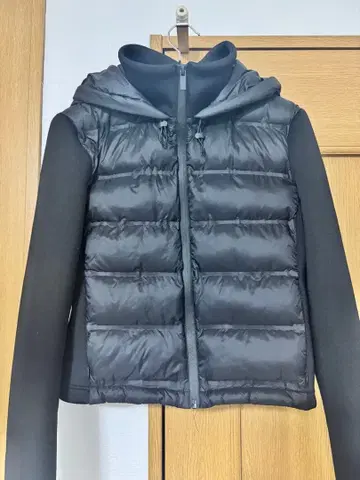 ZARA 후드 부착 블랙 자켓 M