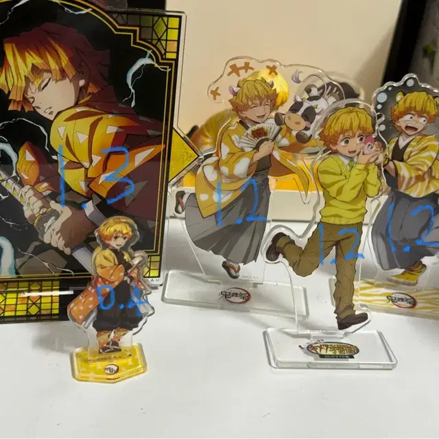 귀멸의 칼날 젠이츠 아크릴 스탠드