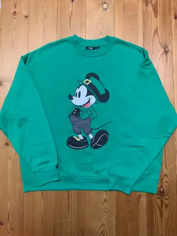 디즈니 미키마우스 크리스마스 맨투맨 S