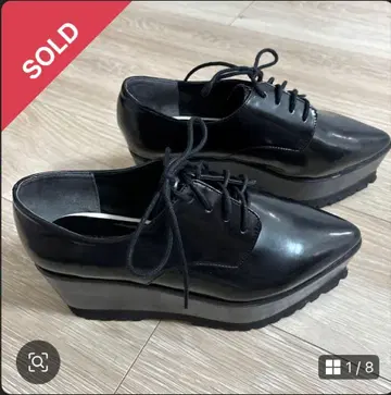 MURUA 블랙 레이스업 웨지솔