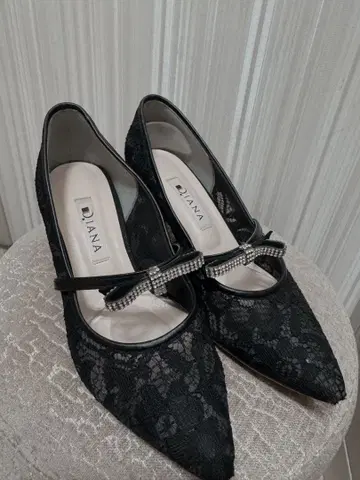 DIANA 블랙 레이스 스틸레토 펌프스 21.5