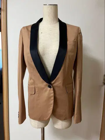 [미사용] 투모로우랜드 BACCA 자켓 사이즈 M