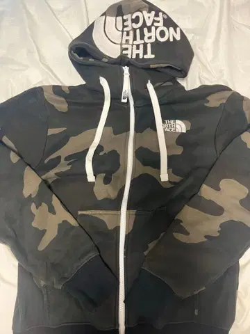 더 노스페이스 카모플라쥬 후드티