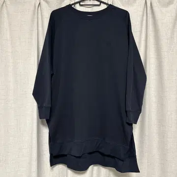 오니츠카타이거 다크 네이비 7부 소매 상의