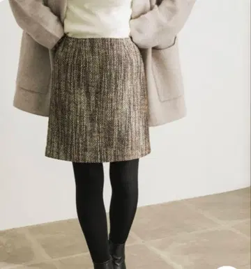 어반 리서치 브라운 트위드 타이트 스커트