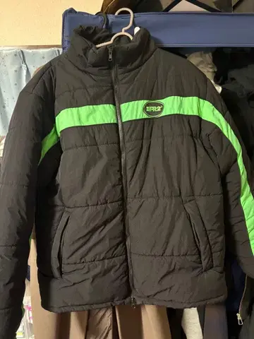 FR2 다운 자켓 블랙/그린