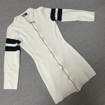 AMOUR/화이트 니트 원피스 집업