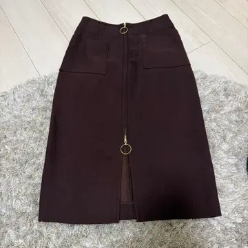 새상품급 노블 후프 지퍼 타이트 스커트 브라운 36사이즈