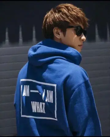 AAA 아타에 신지로 프로듀스 I AM WHAT 블루 후드티 후디