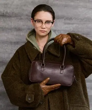 soerte 스퀘어 가죽 핸드백 브라운